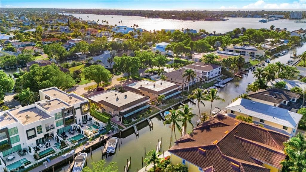 1521 Chesapeake AVE B2 NAPLES, FL 34102