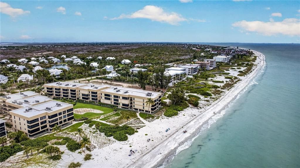 2721 W Gulf DR 108 SANIBEL, FL 33957