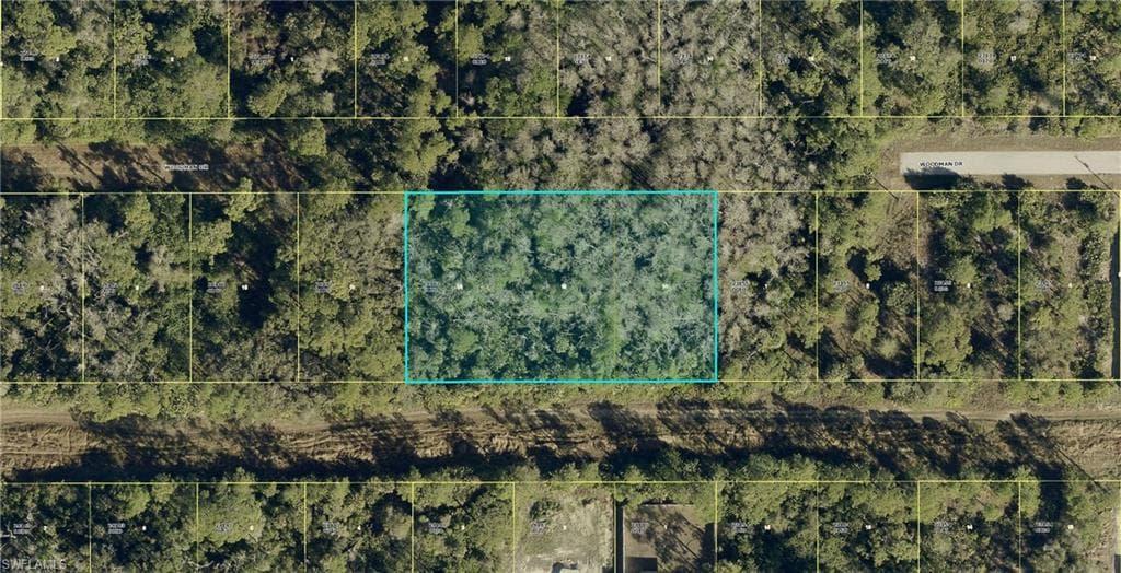 505 Woodman DR LEHIGH ACRES, FL 33972