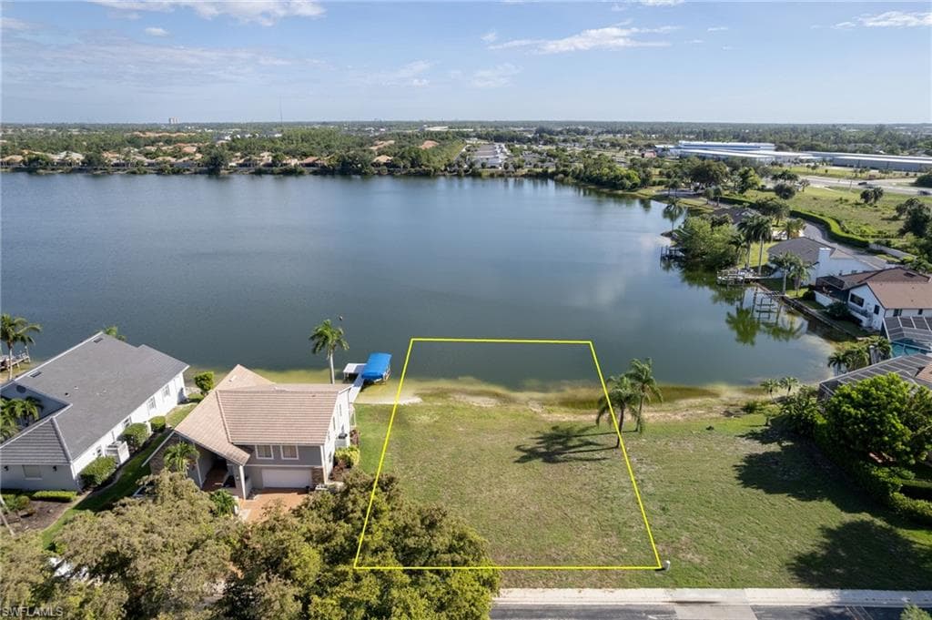 5090 Harborage DR FORT MYERS, FL 33908