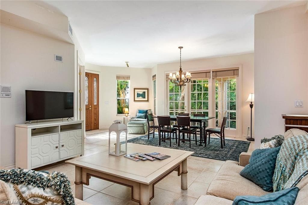 157 Colonade CIR 1002 NAPLES, FL 34103