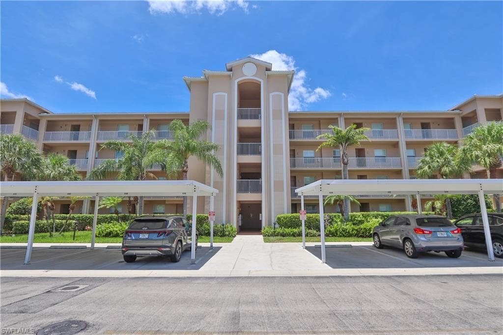 8550 Kingbird LOOP 615 ESTERO, FL 33967