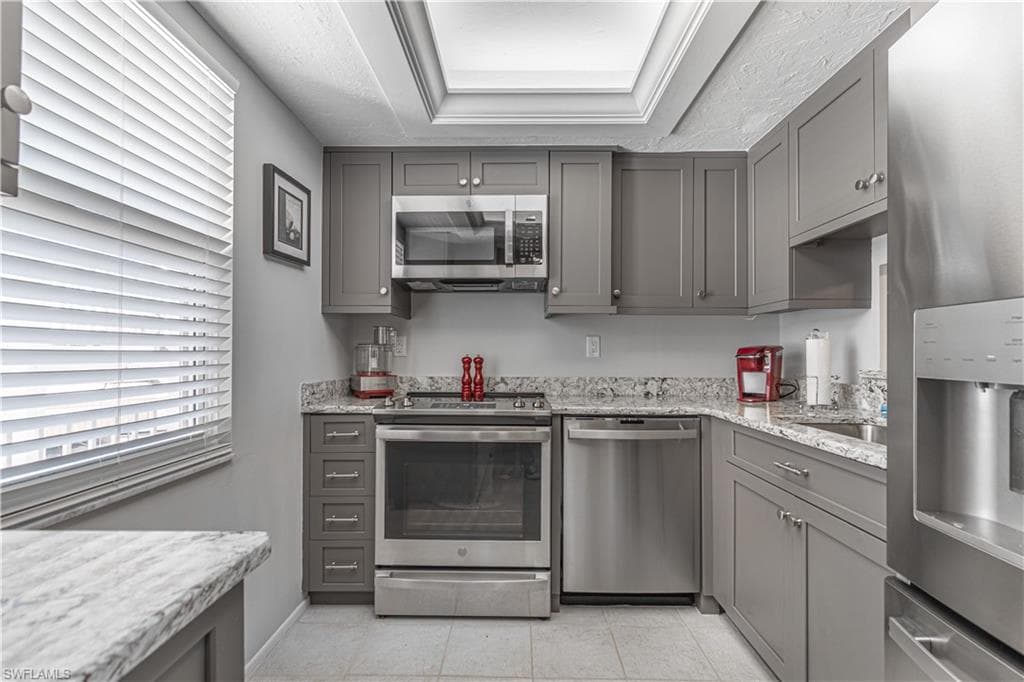 1580 Pine Valley DR 305 FORT MYERS, FL 33907