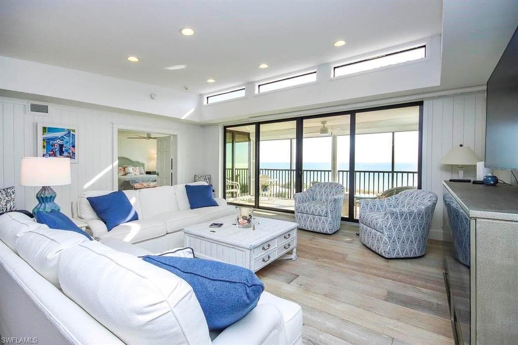 2629 W Gulf DR 3B SANIBEL, FL 33957