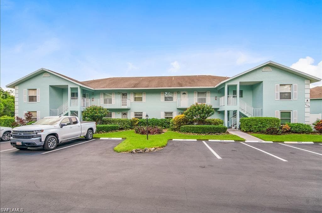 5739 Whitaker RD A202 NAPLES, FL 34112