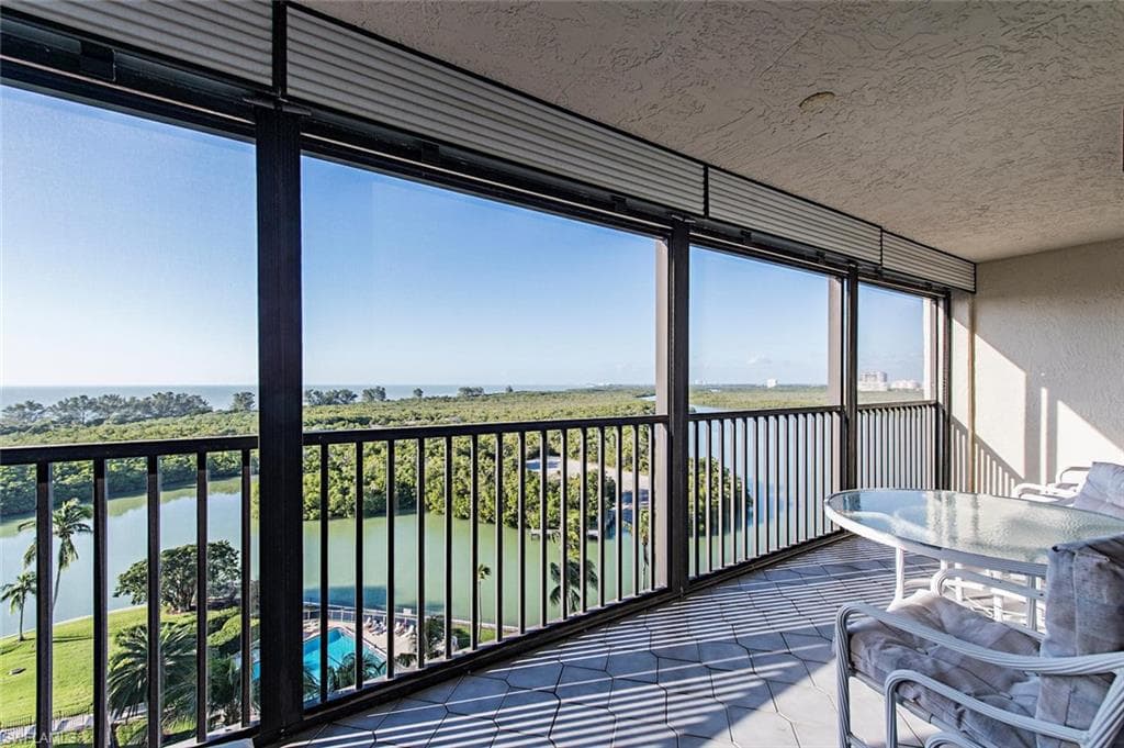17 BLUEBILL AVE 1102 NAPLES, FL 34108