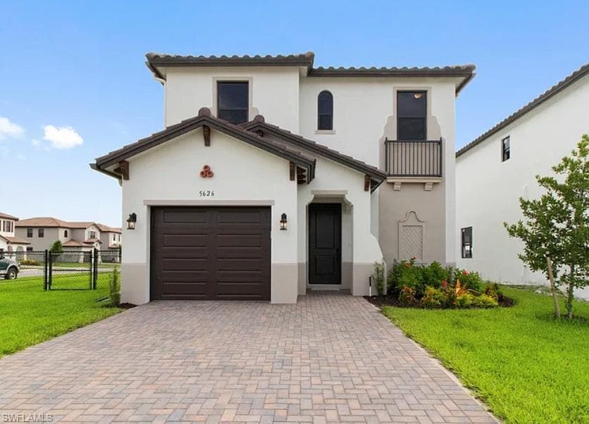 5626 Carrara DR IMMOKALEE, FL 34142