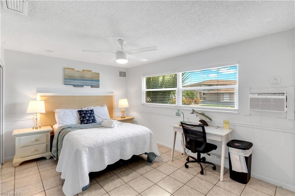 4353 Country Club BLVD D CAPE CORAL, FL 33904