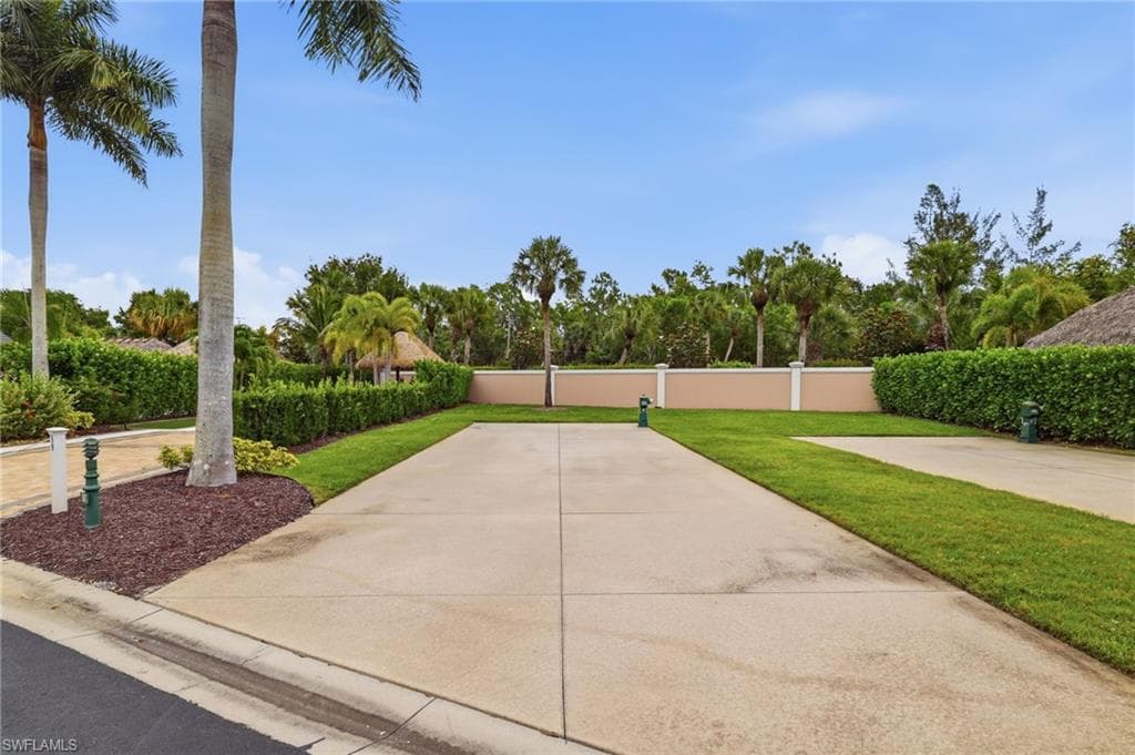 13563 Snook CIR NAPLES, FL 34114