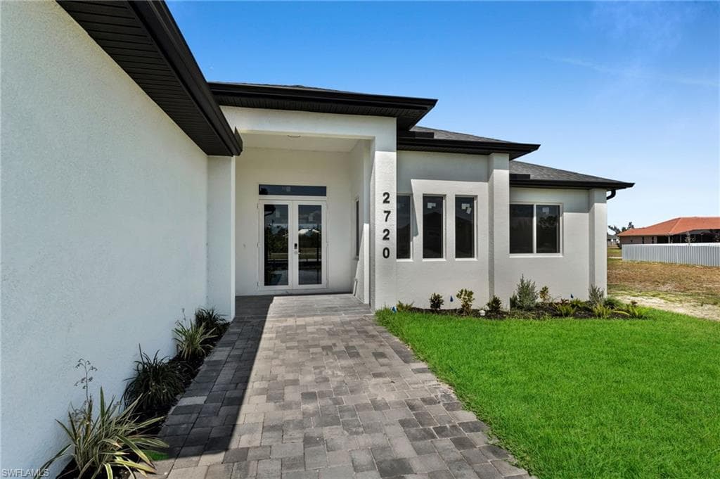 2720 NW 41st AVE CAPE CORAL, FL 33993