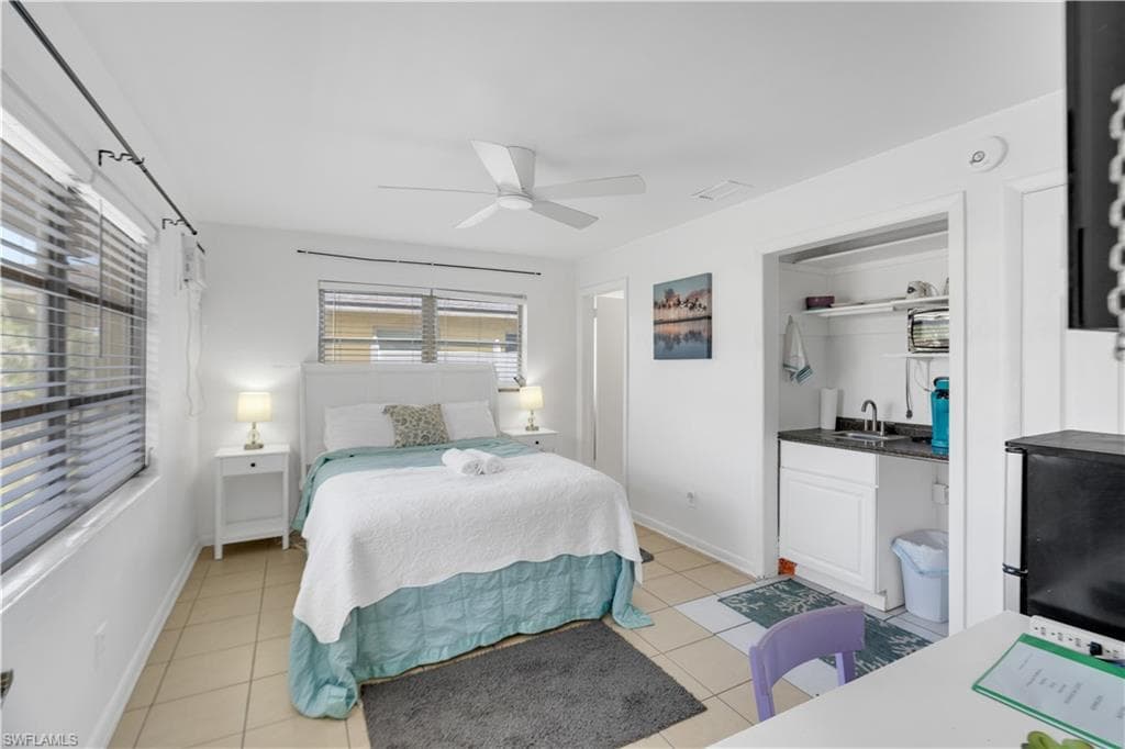 4913 Vincennes ST 1 CAPE CORAL, FL 33904