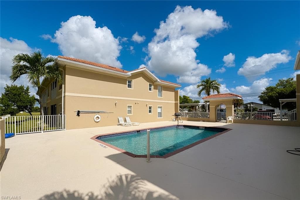 3304 Skyline BLVD 201 CAPE CORAL, FL 33914