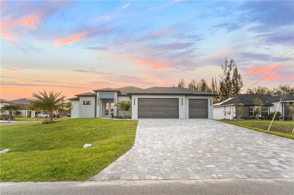 142 SW 33rd PL CAPE CORAL, FL 33991