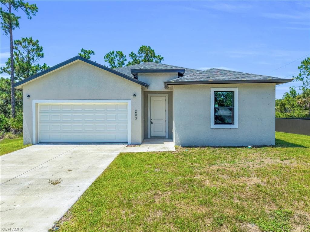 203 E 17th ST LEHIGH ACRES, FL 33972