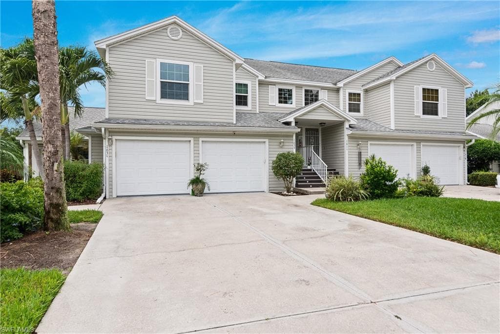 163 Bristol LN B 201 NAPLES, FL 34112
