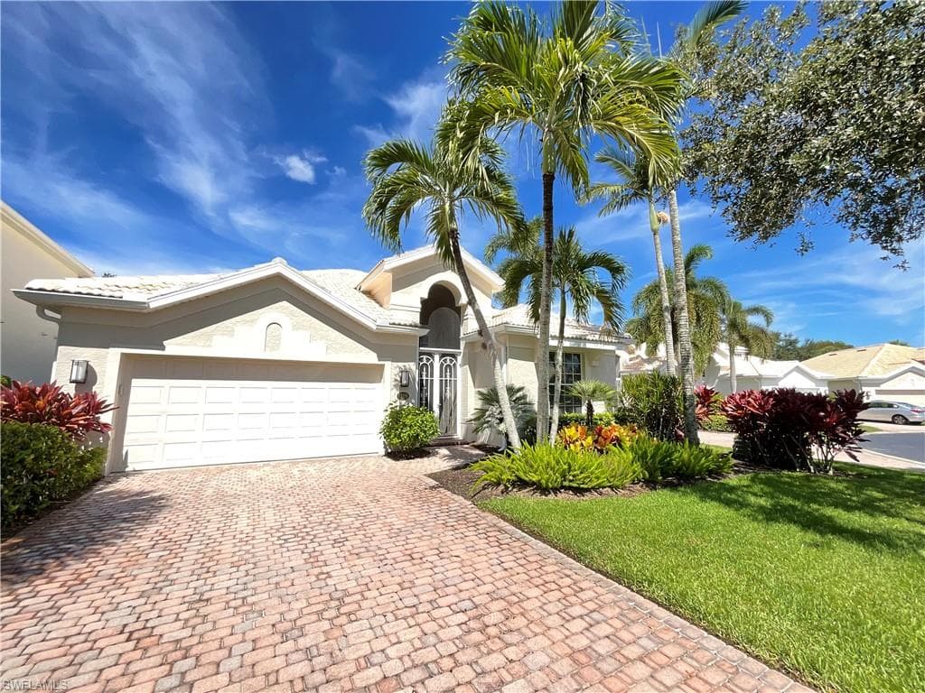 1709 MARSH RUN NAPLES, FL 34109