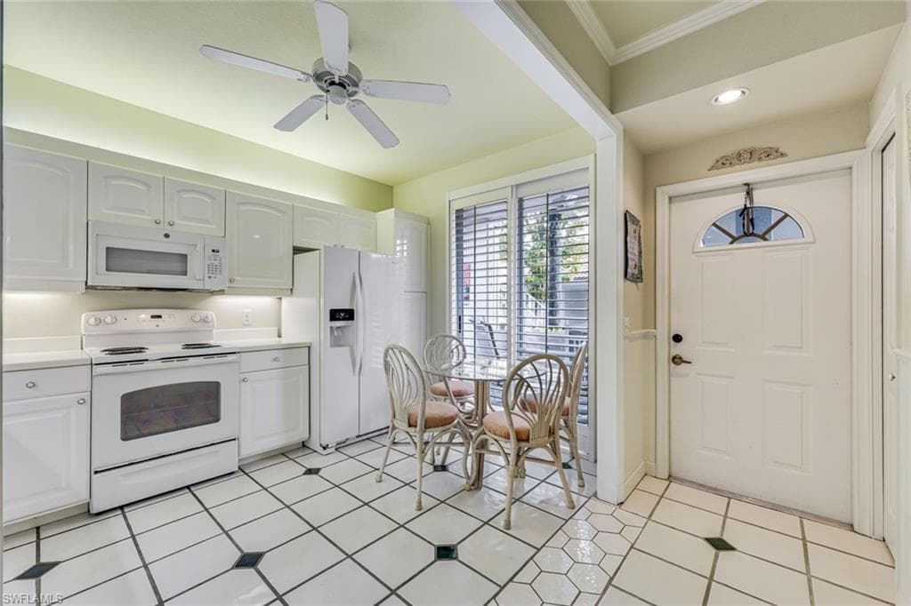 2325 Hidden Lake DR 1 NAPLES, FL 34112