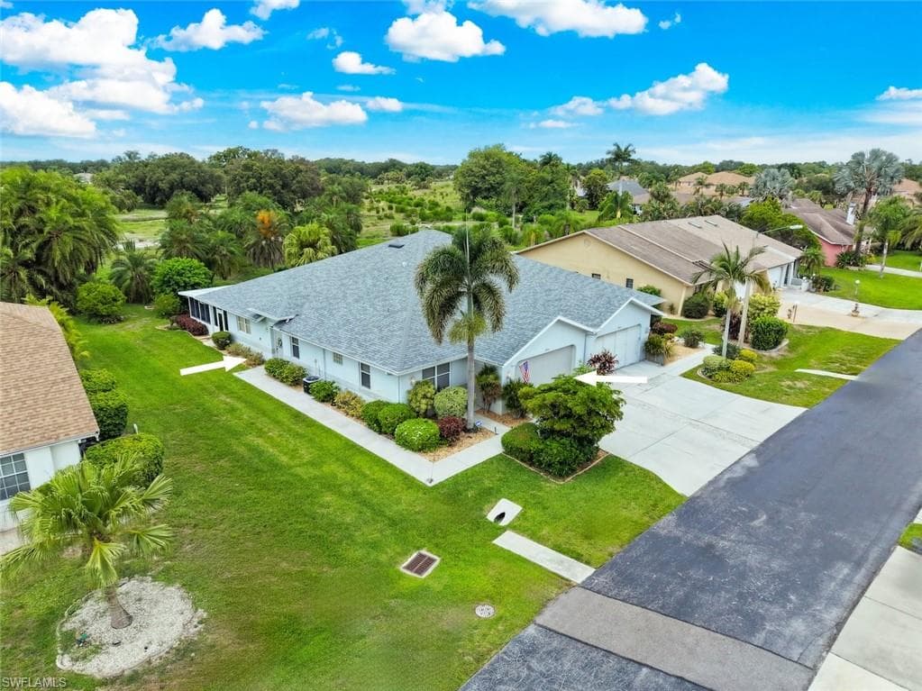 20024 Lake Vista CIR LEHIGH ACRES, FL 33936