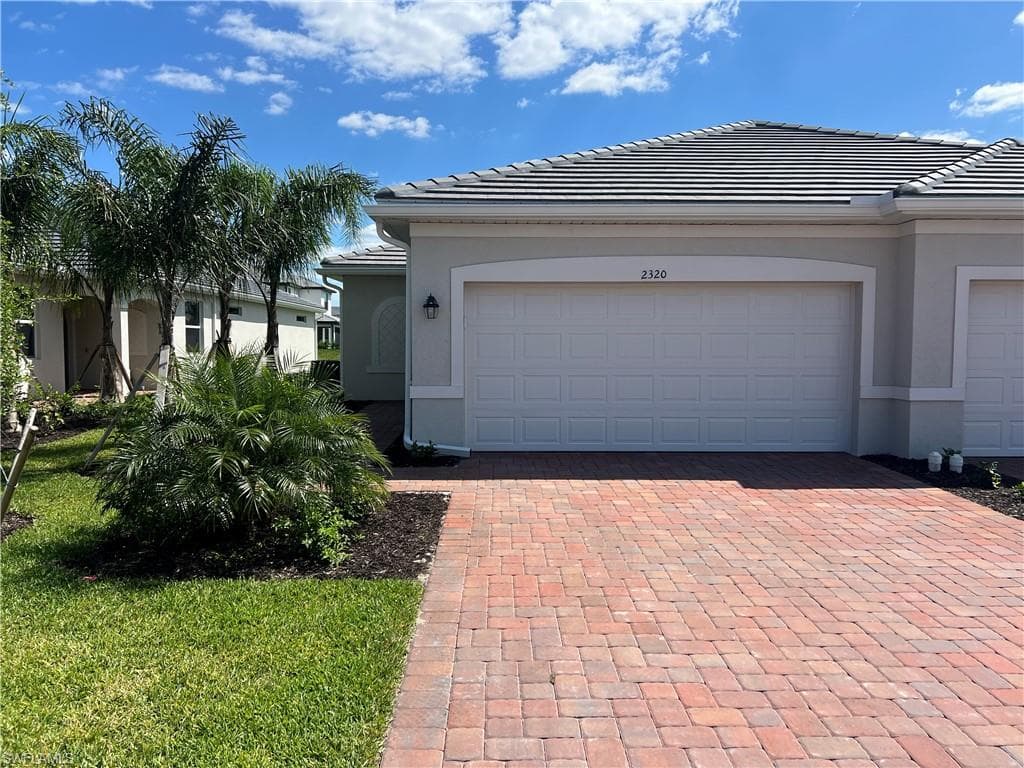 2320 Dragonfruit WAY NAPLES, FL 34120