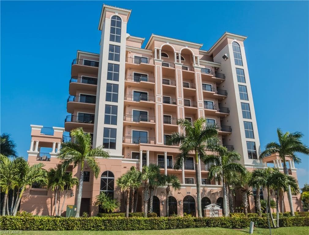 10620 Gulf Shore DR 602 NAPLES, FL 34108