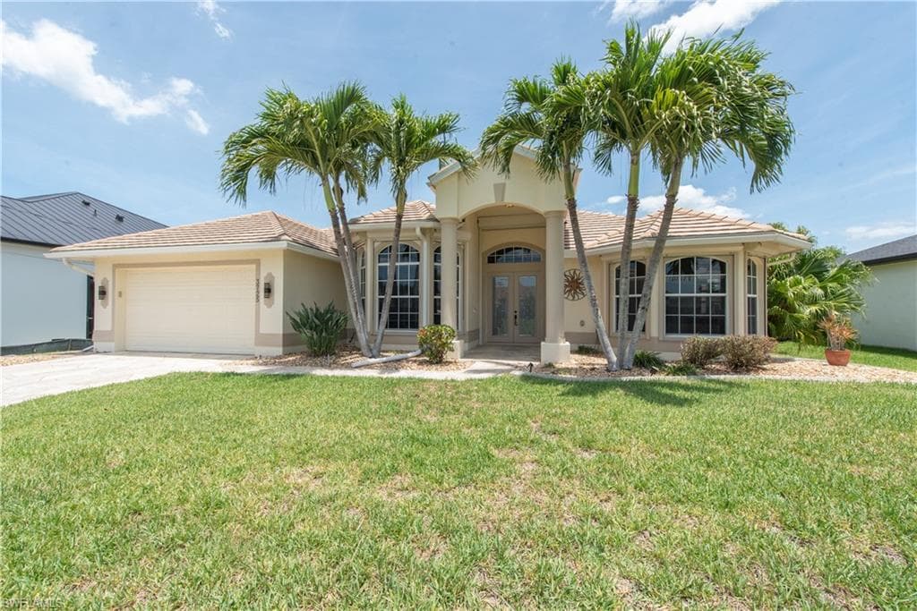 3725 SW 4th LN CAPE CORAL, FL 33991
