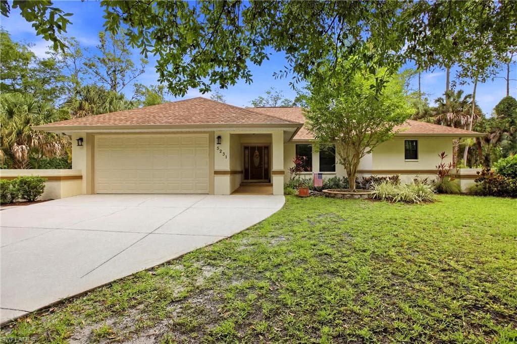 5231 Hickory Wood DR NAPLES, FL 34119