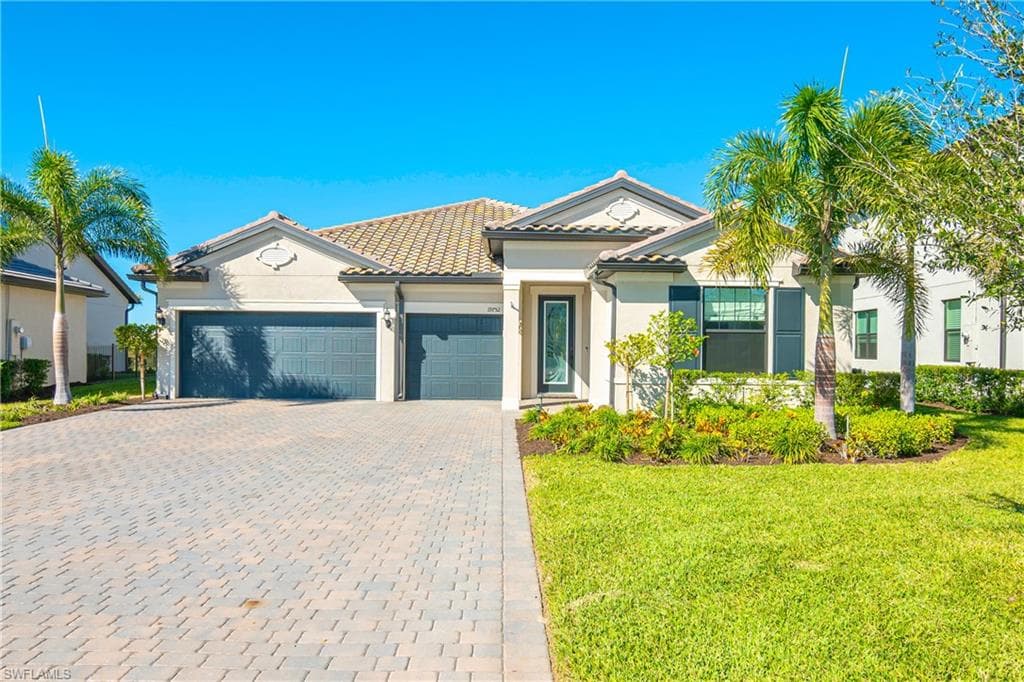 19752 Beechcrest PL ESTERO, FL 33928