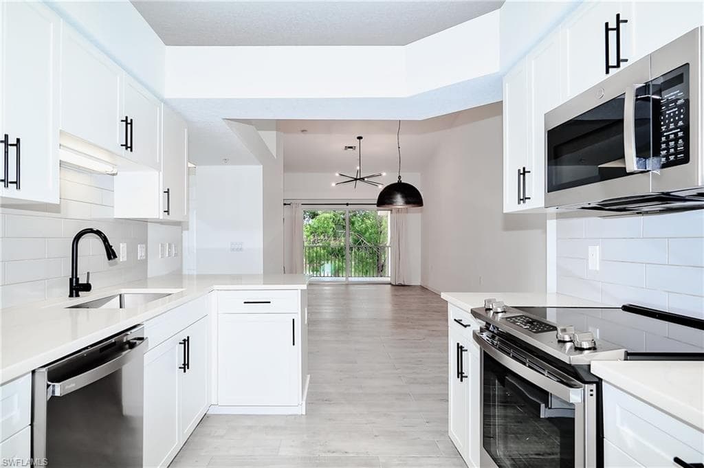 26700 Rosewood Pointe DR 201 BONITA SPRINGS, FL 34135