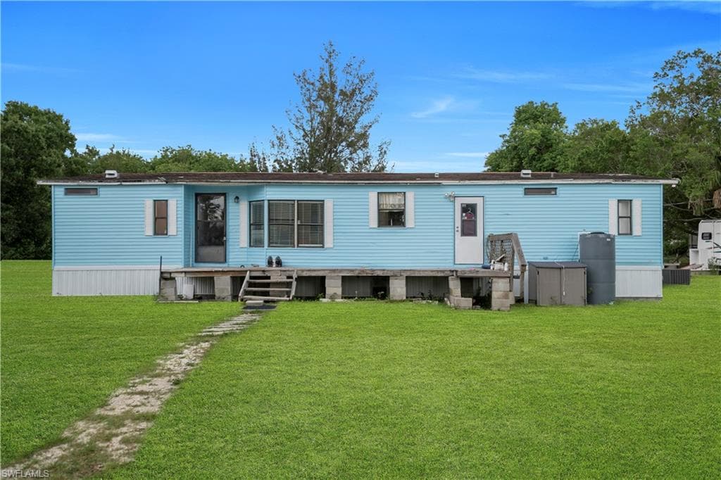 7993 Ebson DR NORTH FORT MYERS, FL 33917