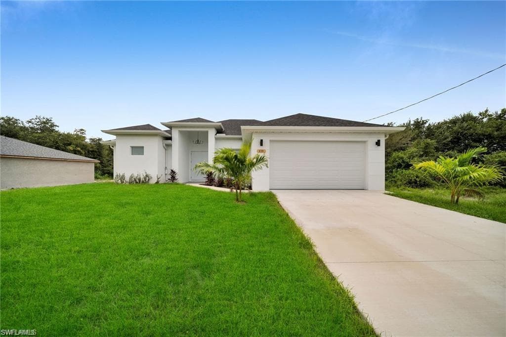 438 Poplar ST LEHIGH ACRES, FL 33974