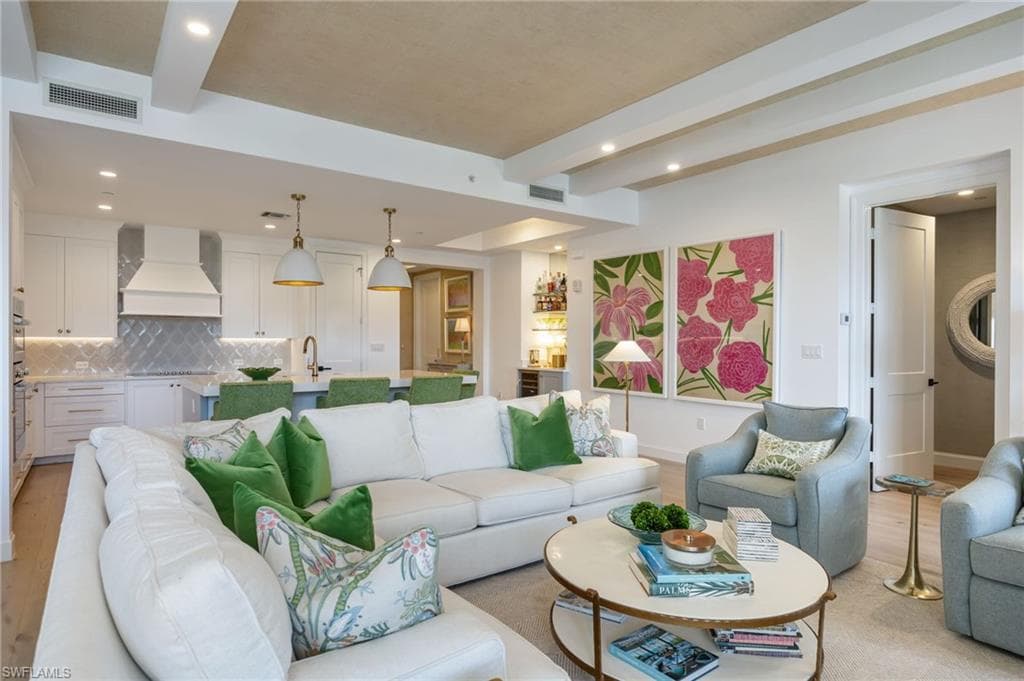 1115 Central AVE 456 NAPLES, FL 34102