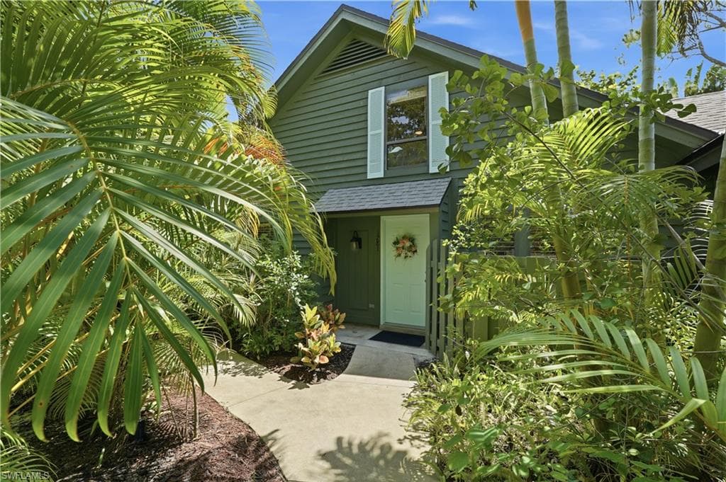 1281 Solana RD NAPLES, FL 34103