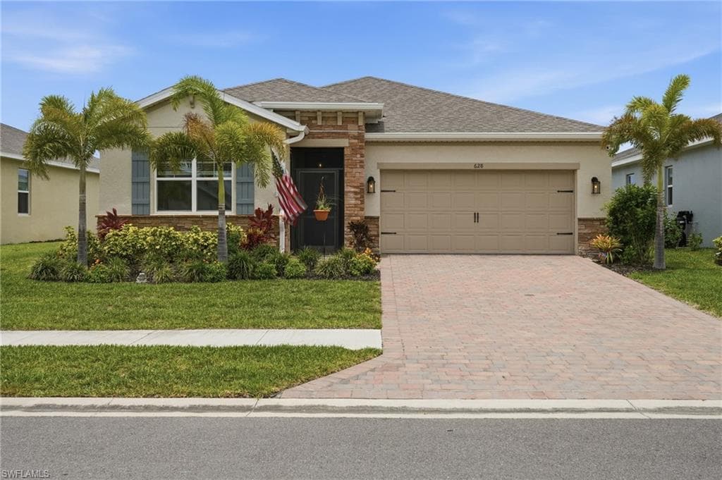 628 Parkshore Lake AVE CAPE CORAL, FL 33993