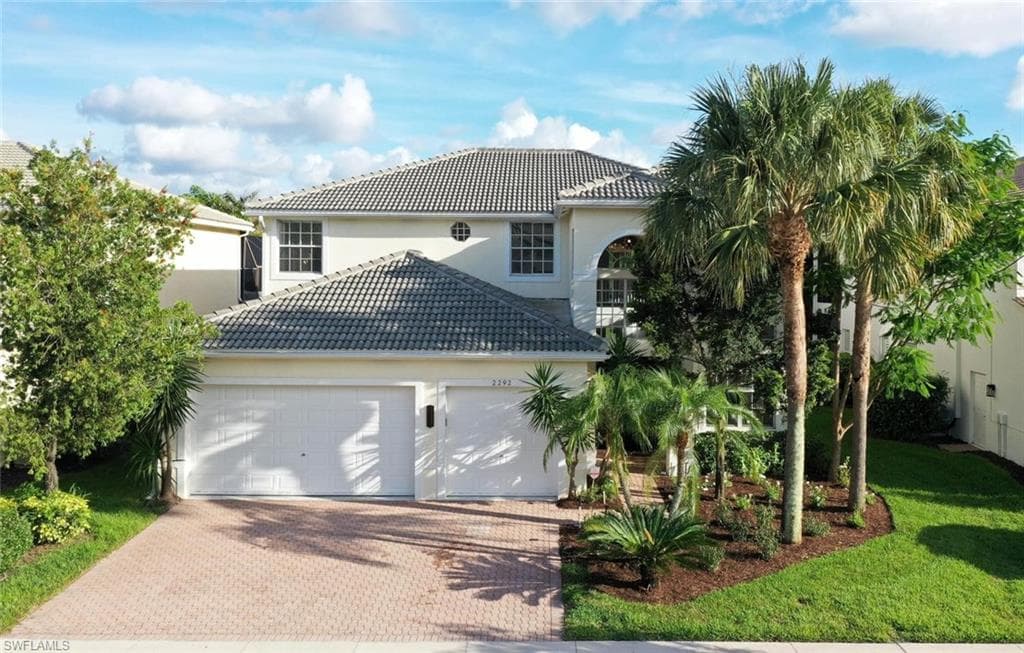 2292 Guadelupe DR NAPLES, FL 34119