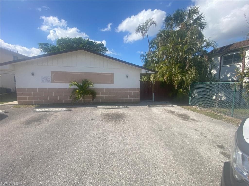 2920 Jackson ST FORT MYERS, FL 33901