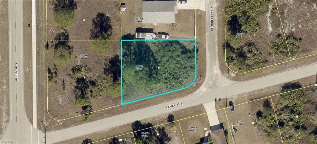 810 Demorest AVE S LEHIGH ACRES, FL 33974