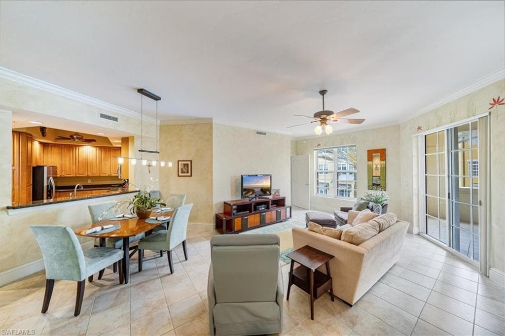 5068 Annunciation CIR 4210 IMMOKALEE, FL 34142