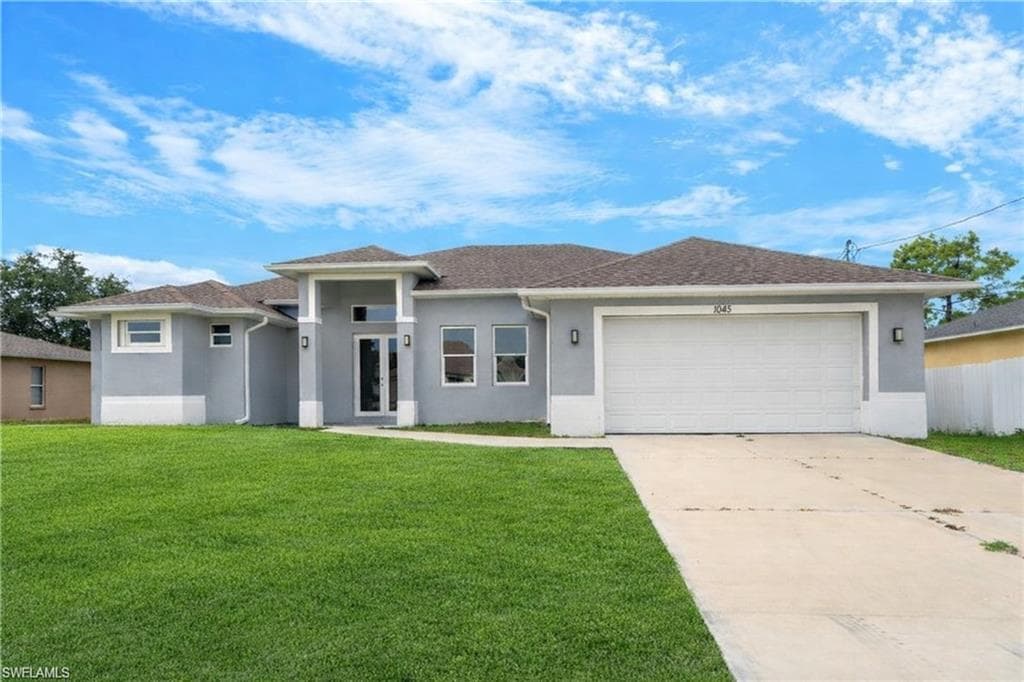 1043 Albert AVE LEHIGH ACRES, FL 33971