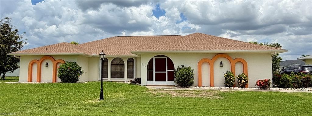 315 SE 20th CT CAPE CORAL, FL 33990