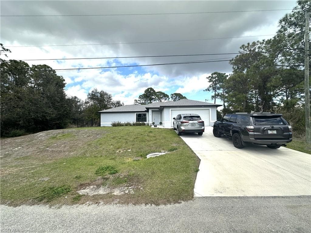 3710 38th ST SW LEHIGH ACRES, FL 33976