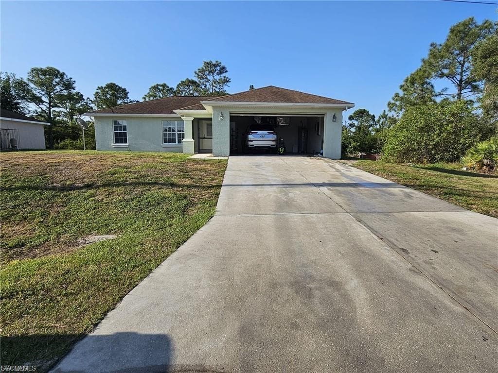3005 40th ST W LEHIGH ACRES, FL 33971