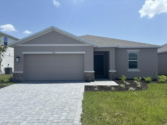 6754 Equinox LN NORTH FORT MYERS, FL 33917