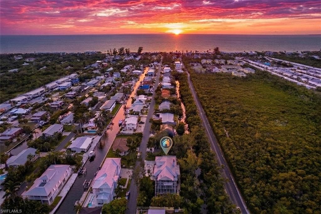 793 Jungle Queen WAY LONGBOAT KEY, FL 34228