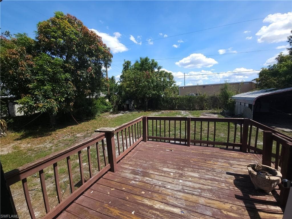 3378 Apache ST FORT MYERS, FL 33916
