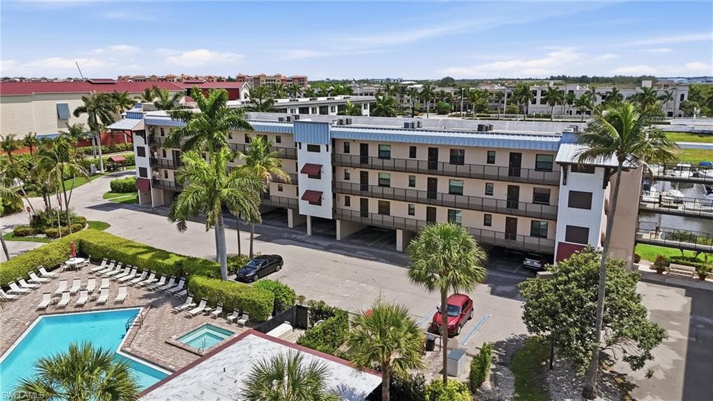 803 River Point DR 107B NAPLES, FL 34102