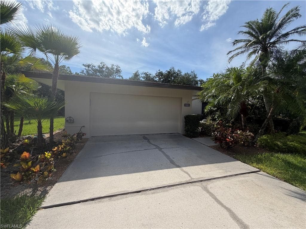 5883 Sand Oak DR FORT MYERS, FL 33919