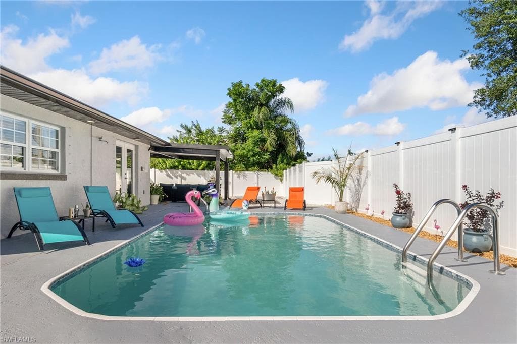 3163 Key LN PORT CHARLOTTE, FL 33952