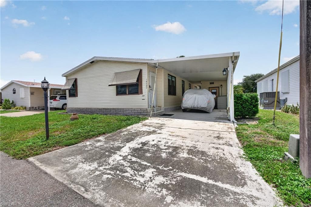 14527 Paul Revere LOOP NORTH FORT MYERS, FL 33917