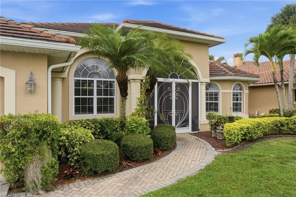 18391 Royal Hammock BLVD NAPLES, FL 34114
