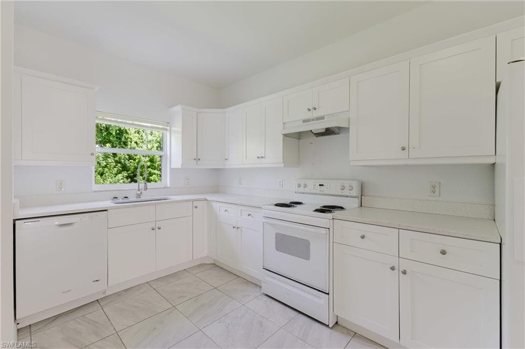 5612 Rose Garden RD 104 CAPE CORAL, FL 33914